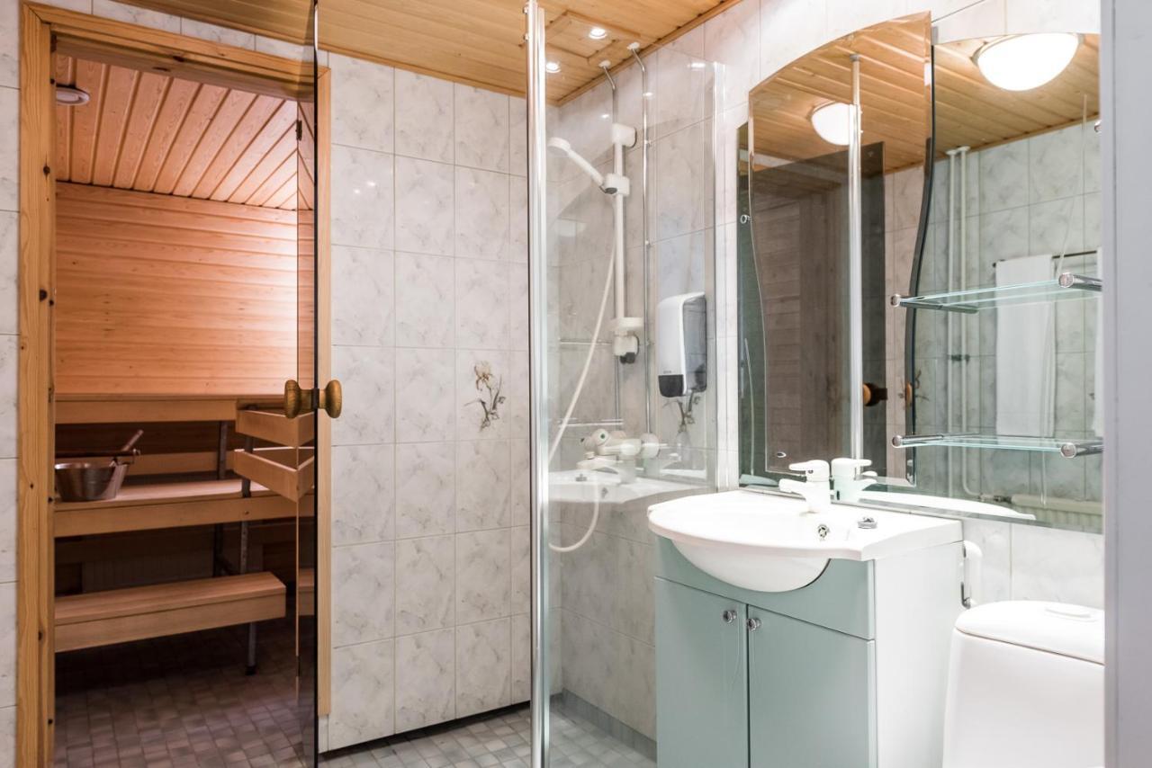 Hotel Kaeenpesae Юливиеска Экстерьер фото