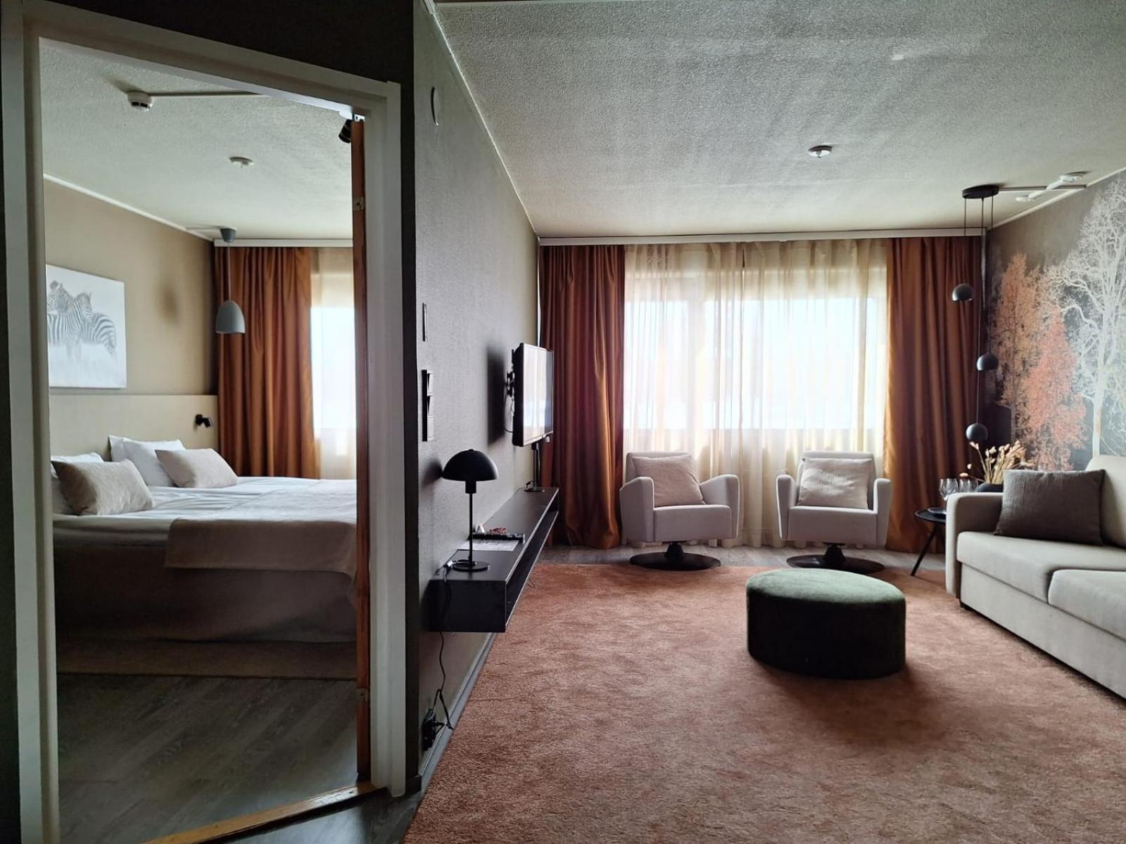 Hotel Kaeenpesae Юливиеска Экстерьер фото
