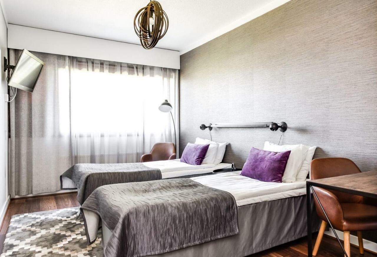 Hotel Kaeenpesae Юливиеска Экстерьер фото