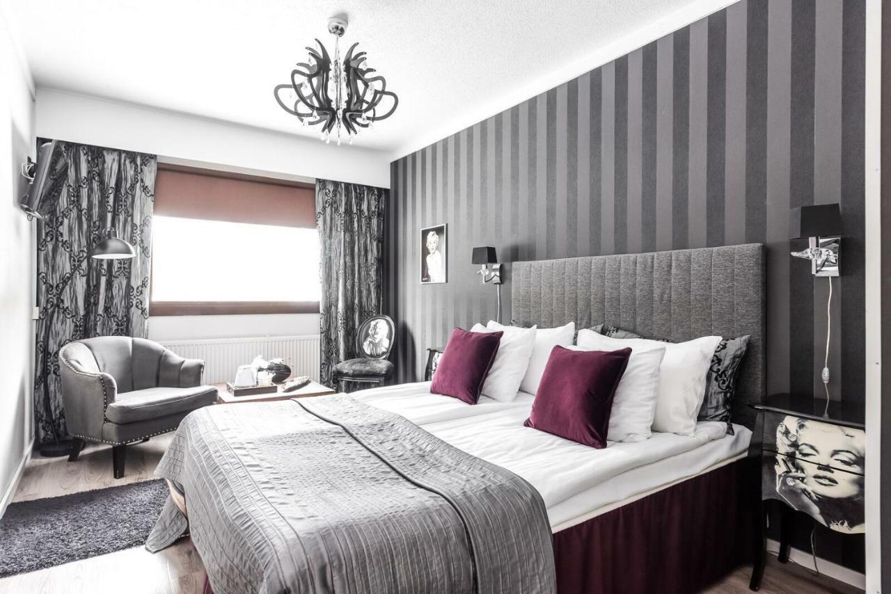 Hotel Kaeenpesae Юливиеска Экстерьер фото